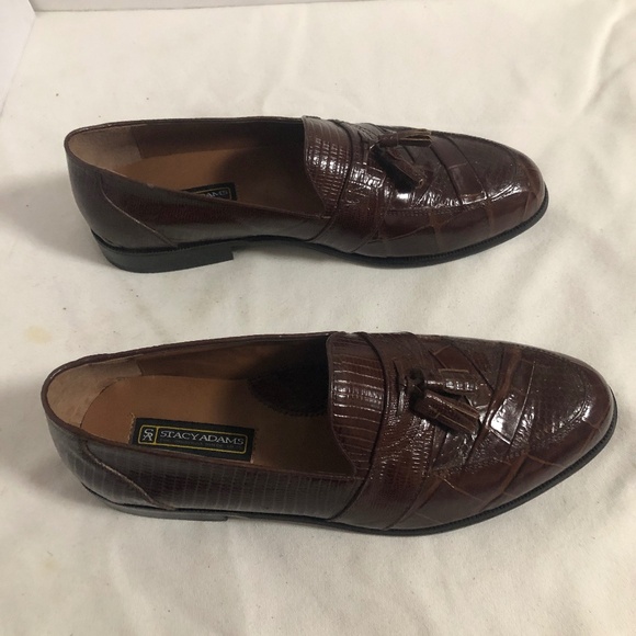 Custom Italian Burgundy Leather Wingtip - 39 - Picture 1 of 5